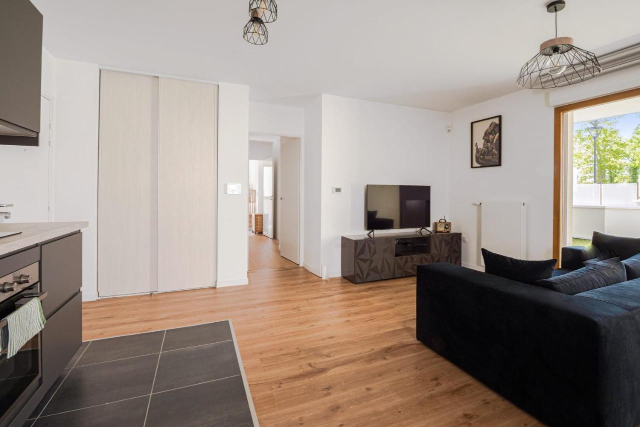 Cosygreen77 Modern Apartment With Garden And Parking Маньї-ле-Онгр Екстер'єр фото